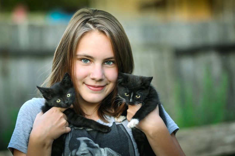 Kedi Bakıcılığı Yaparak Para Kazanmak Miyavliyo