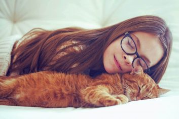 Kediler Neden Sahipleriyle Uyur